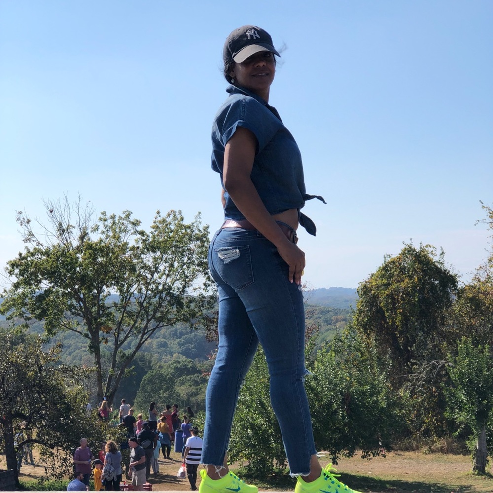Meet your Posher, Ilona